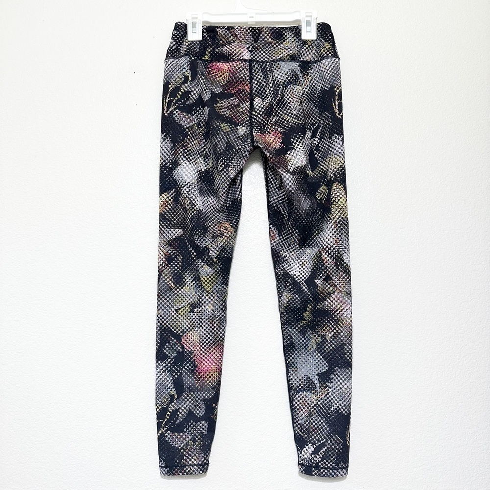 Prana Roxanne Digi Flower Leggings Size XS - Picture 4 of 6